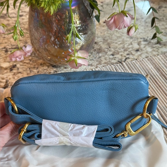 NEW HOBO Leather Adjustable Fern Belt/Crossbody Bag In Dusty Blue - Picture 8 of 13